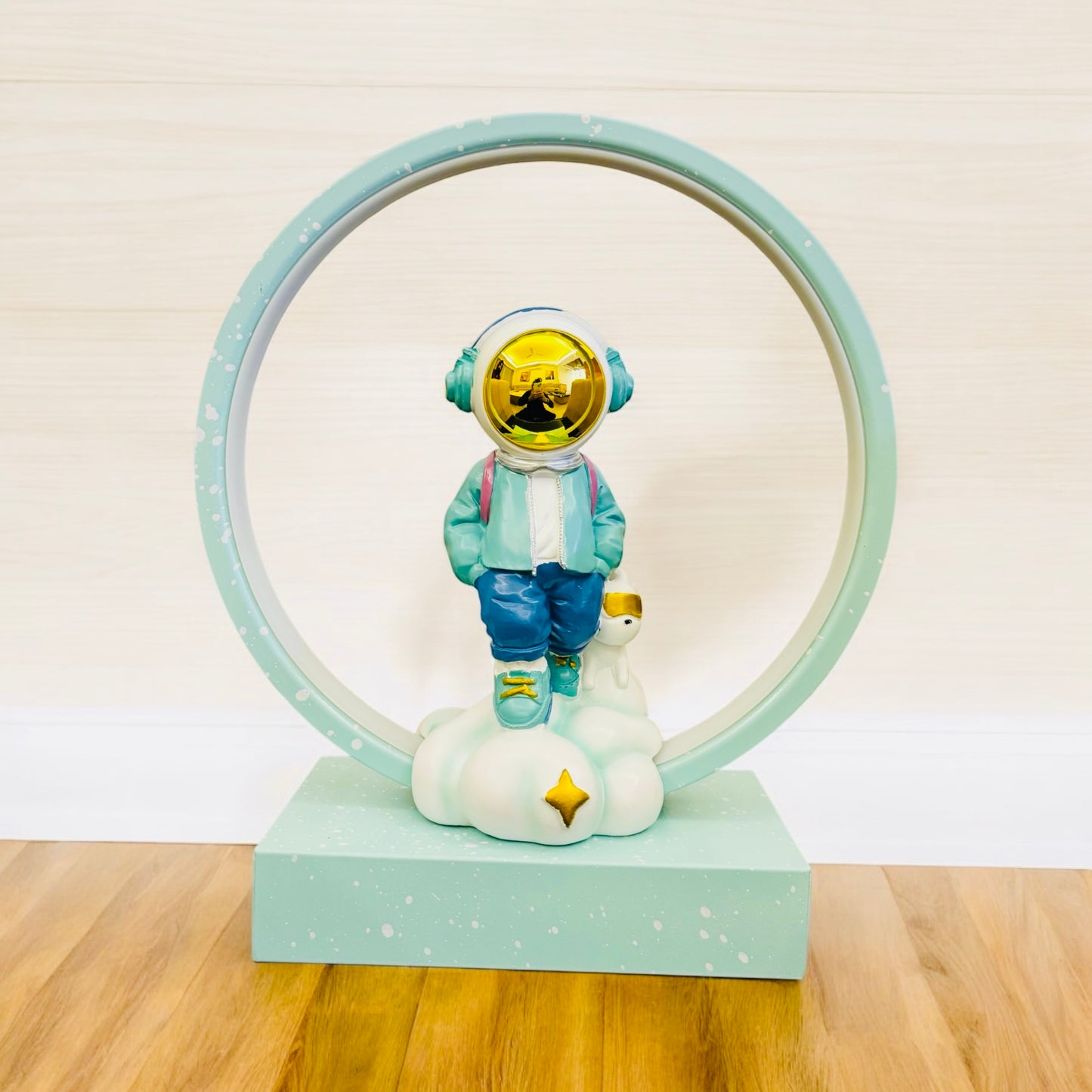 Astronaut Led Light Table Lamp for Home Decor
