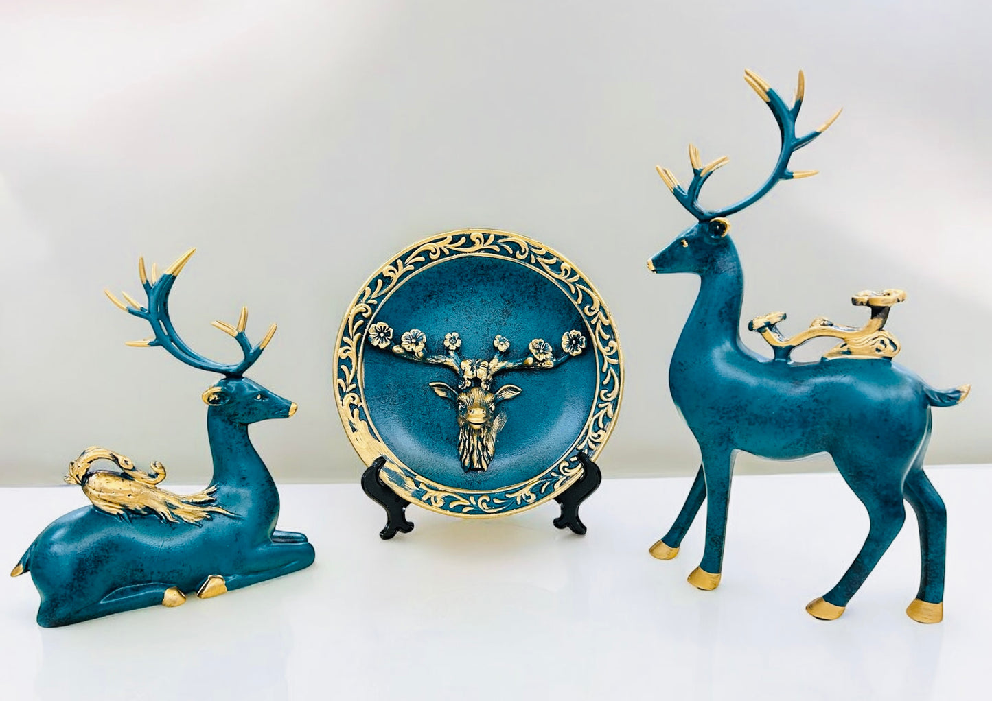ARTISTIC BLUE DEER SET WITH EURO CERAMIC PLATE SHOWPIECE