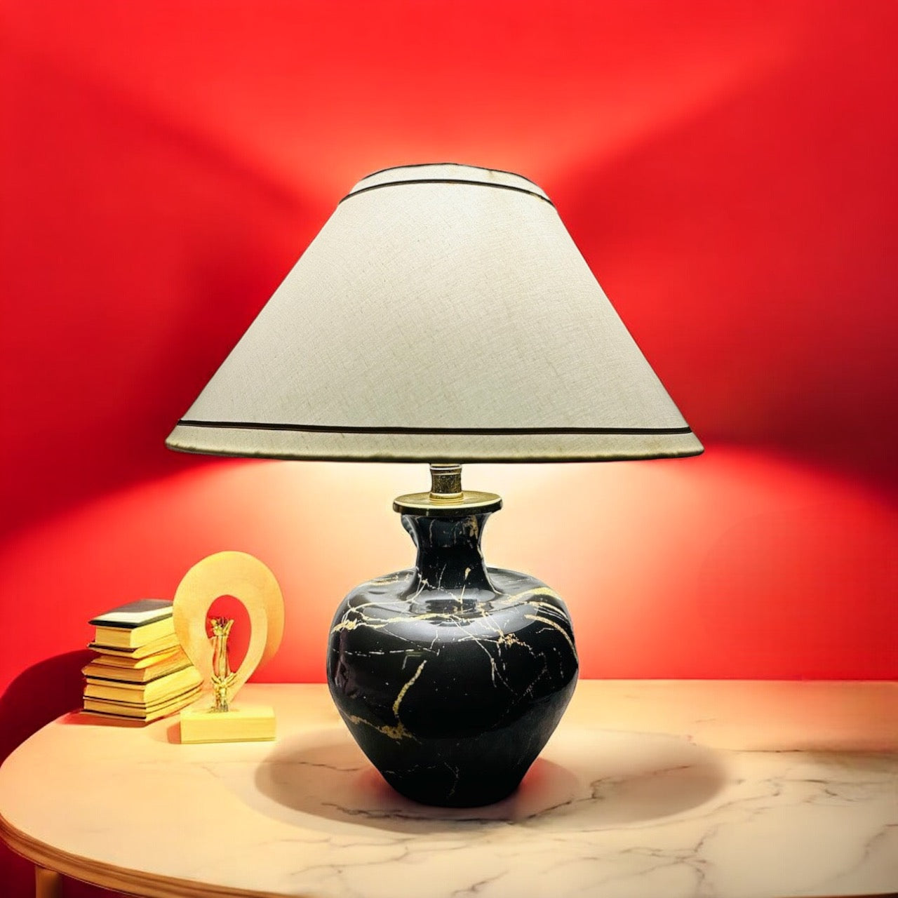 Black and Gold Ceramic Glow Table Lamp