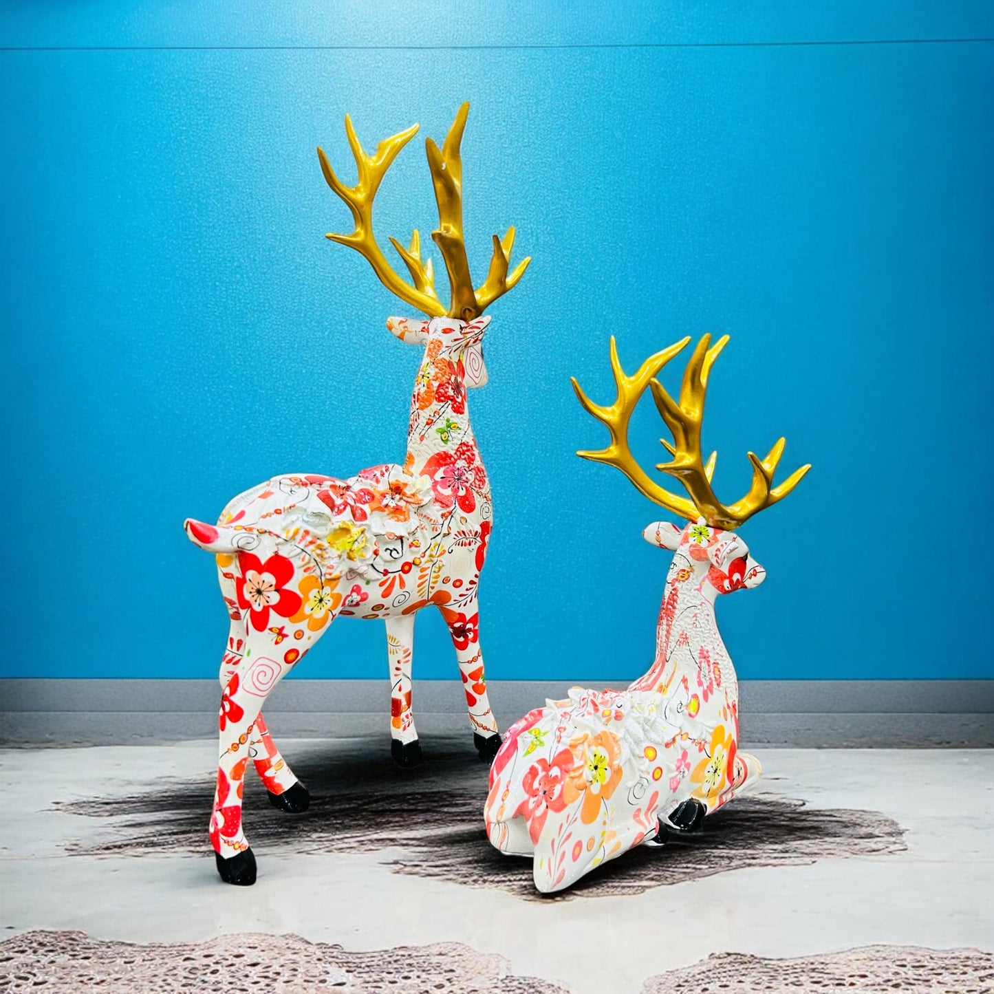 Multicolor Deer Set of 2 Resin Showpiece for Table Decor