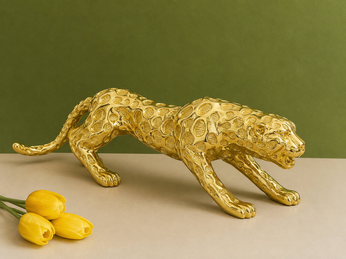Luxurious Metallic Gold Resin Jaguar Statue (22-Inch)
