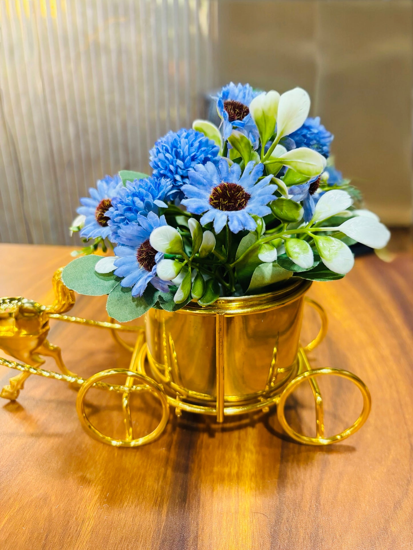 Golden Horse Metal Flower Cart with Artificial Blue Flowers – Luxury Tabletop Decor