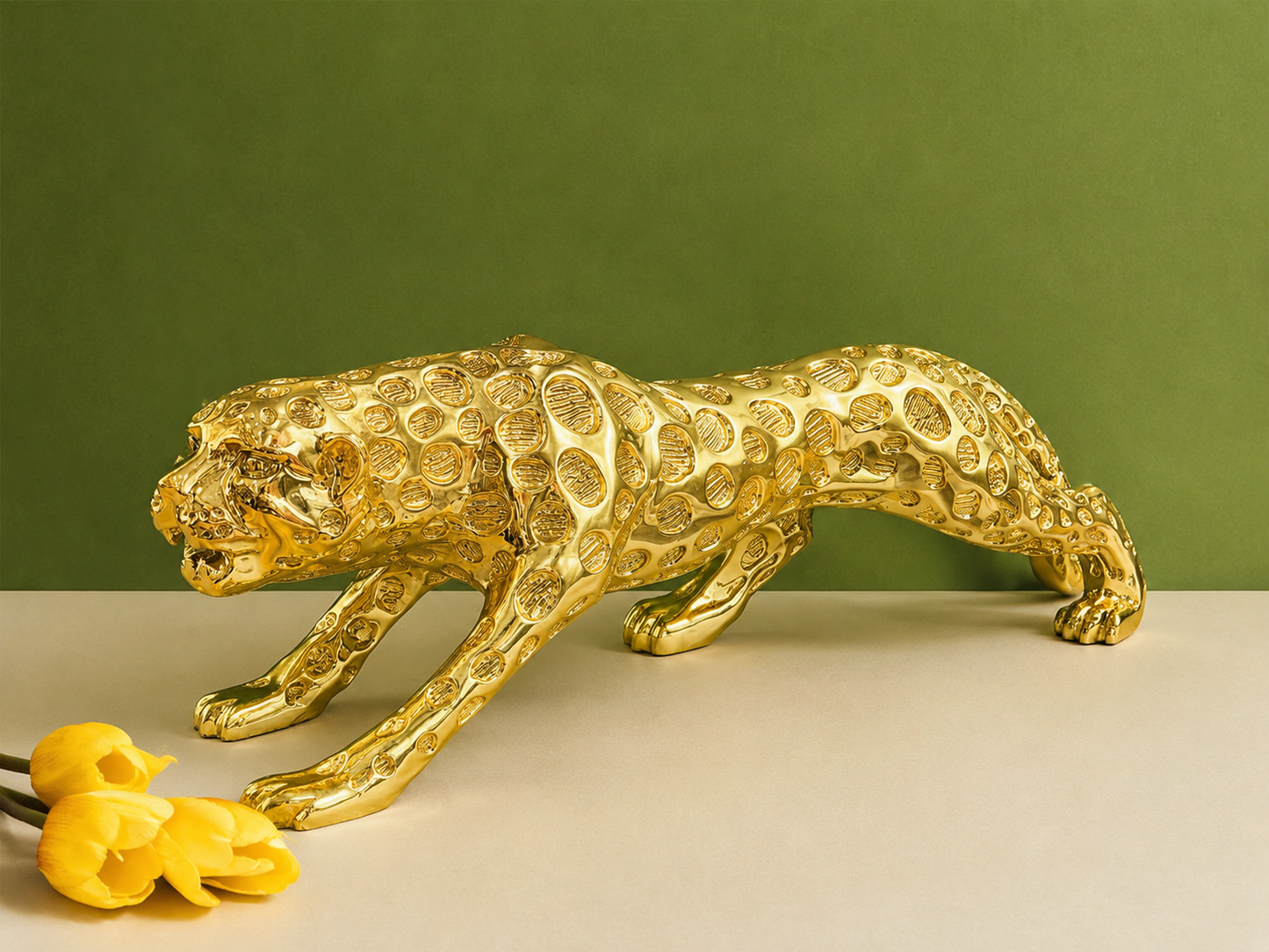 Luxurious Metallic Gold Resin Jaguar Statue (22-Inch)
